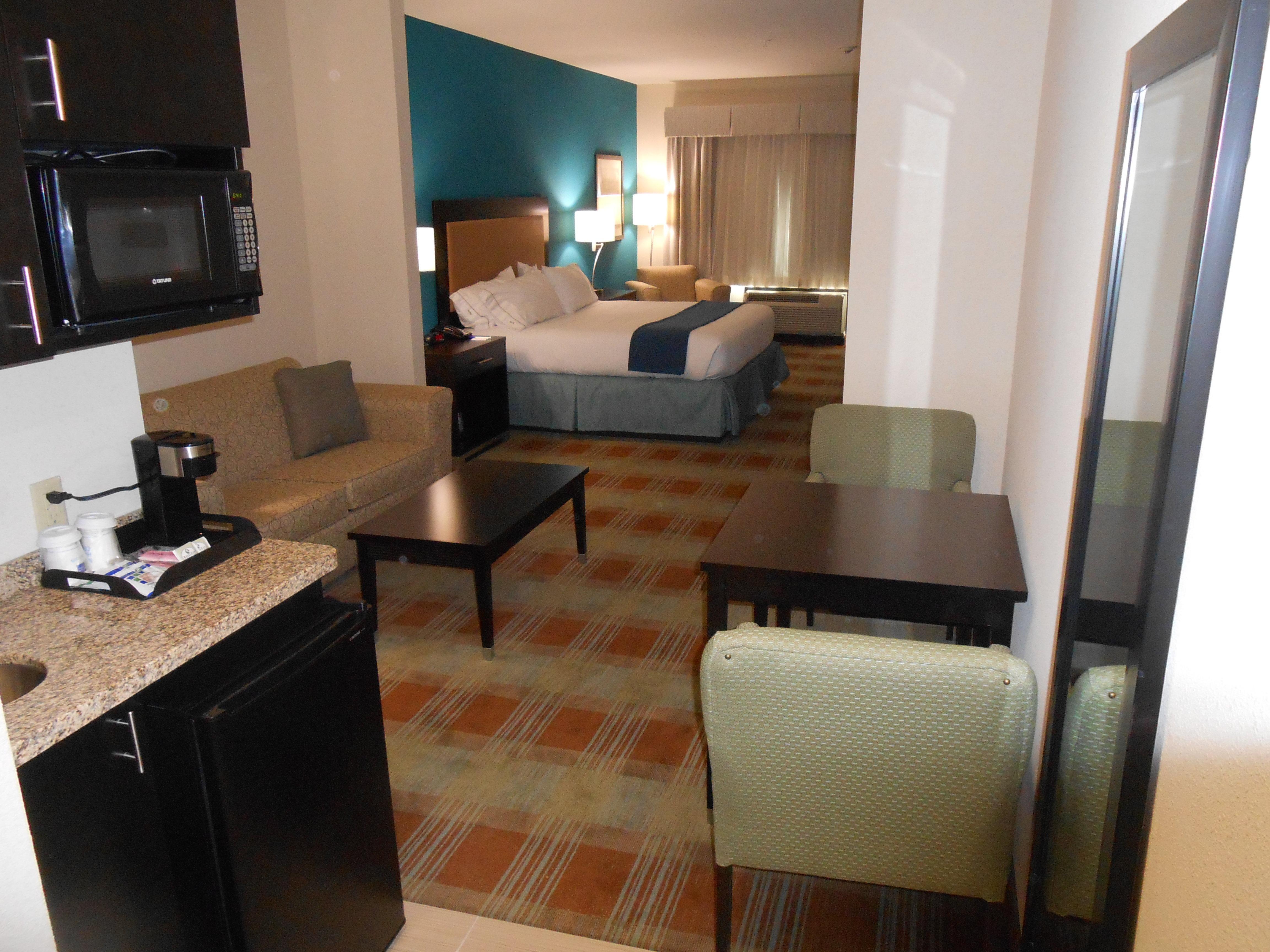 Express & Northwest-brookhollow By Ihg Hotel Houston